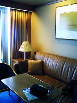 SittingArea-6142-041105-114p