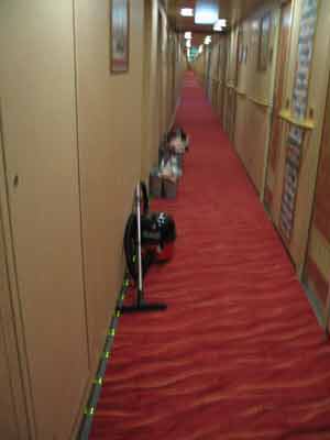 Hall-VerandaDeck-042005-551p