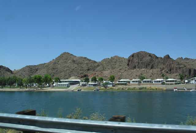 7055-ResortOnColorado-060206-1035a