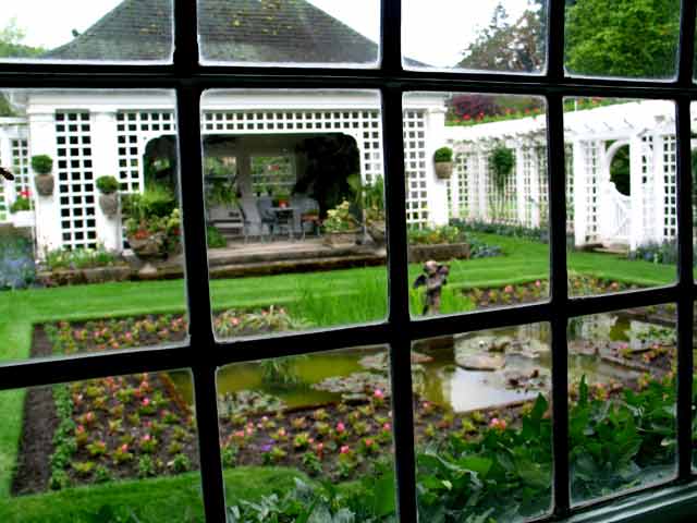 6136-ViewFromDiningRoom-052306-1128a