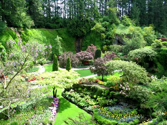 6149-SunkenGarden-052306-1244p