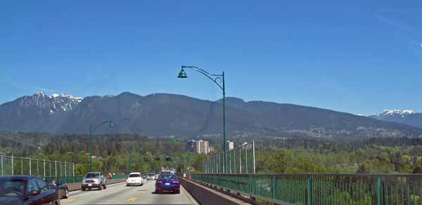 5363-BCMountains-LionsGateBridge-051506-1243p