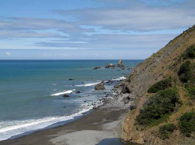 6606-RockyBeach-052806-1102a