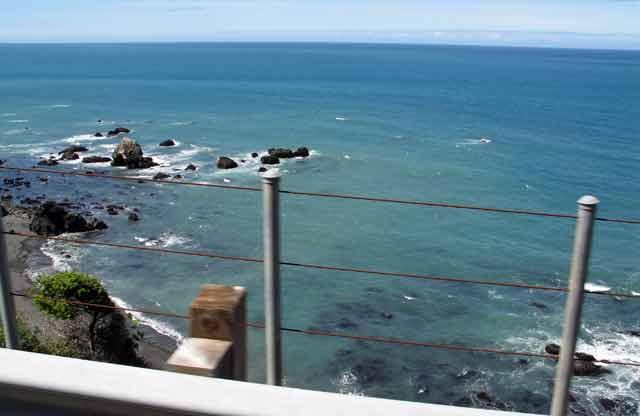 6610-RockyBeach-052806-1105a