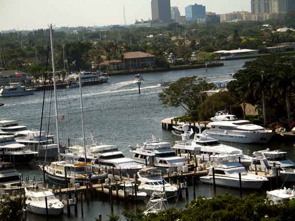 HyattDocks-041005-407p