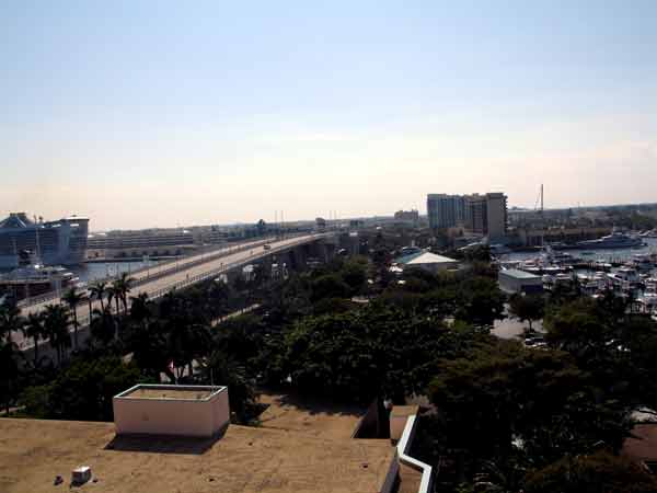 17thStBridge-041005-420p