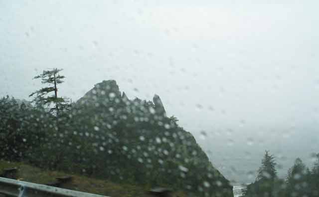 6521-Rain&Rocks-052706-1230p