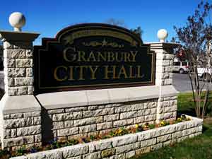 CityHallSign-121304-1125a