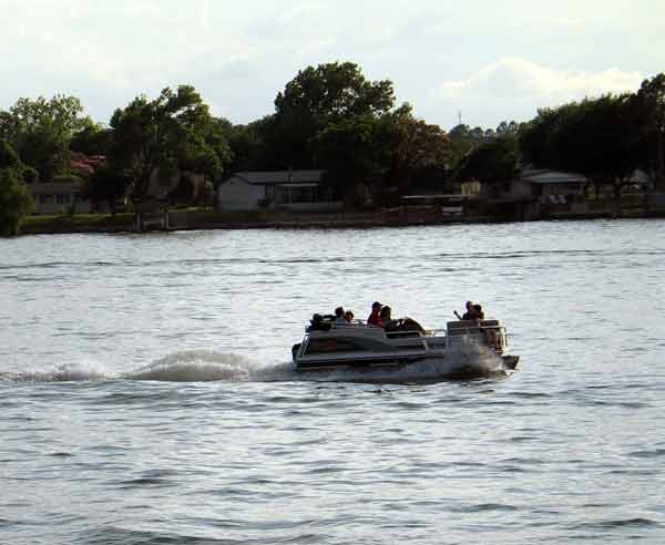 PleasureBoat-c-052905-651p