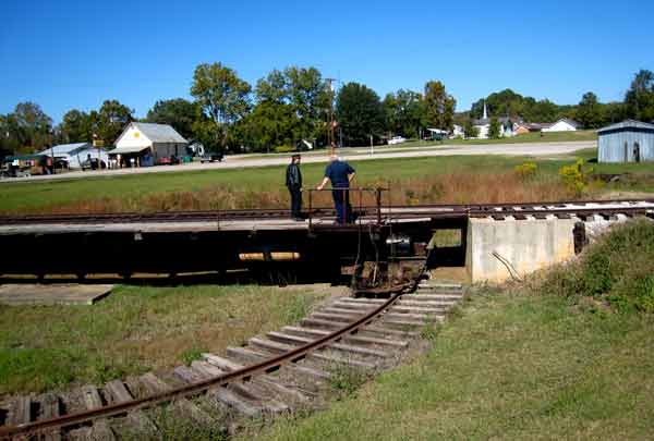 5684-RRTurntable-08-1024-1159a