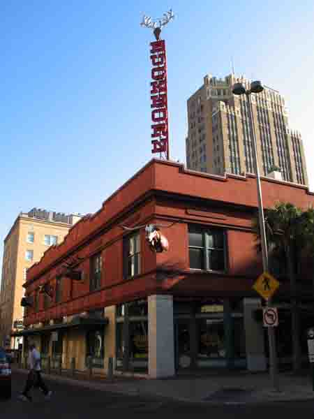 BuckhornSaloon-v-061805-642p