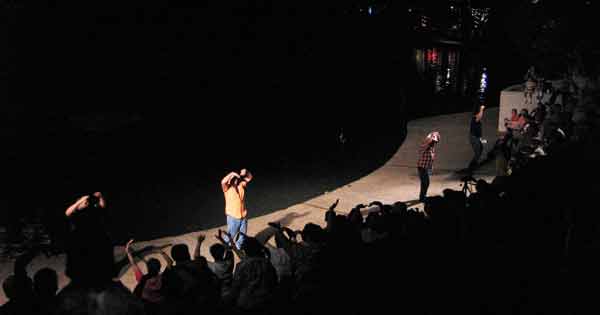 BoysDance-c-061905-936p