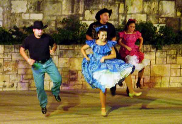 TexasStyle-c-061905-925p
