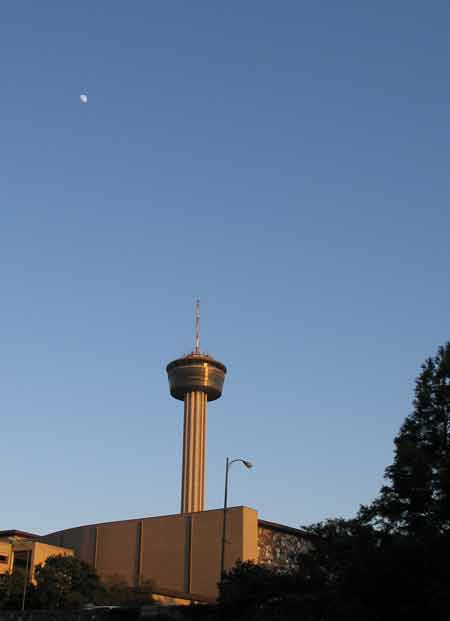 TowerOfAmericas-061705-808p