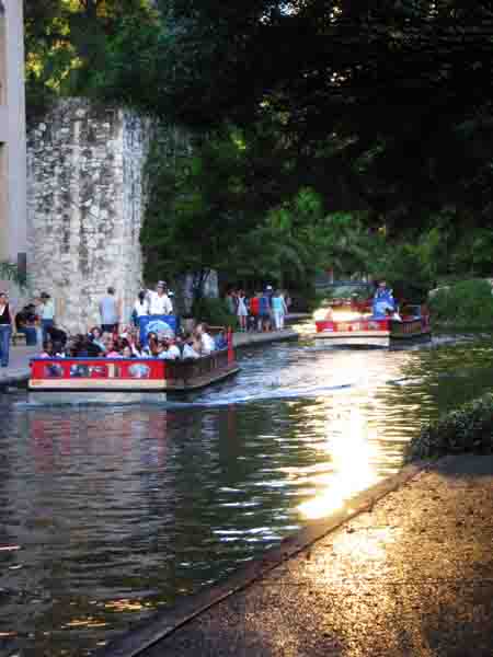 Riverboats-061705-857p