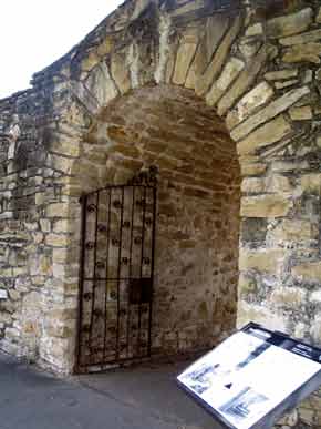 ChurchFacade-061905-1039a