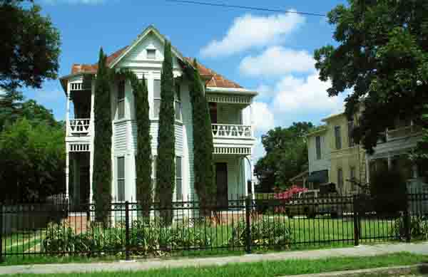 KWVictorian-061905-1130a