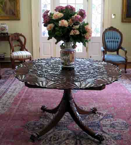 AntiqueTable-061905-1150a