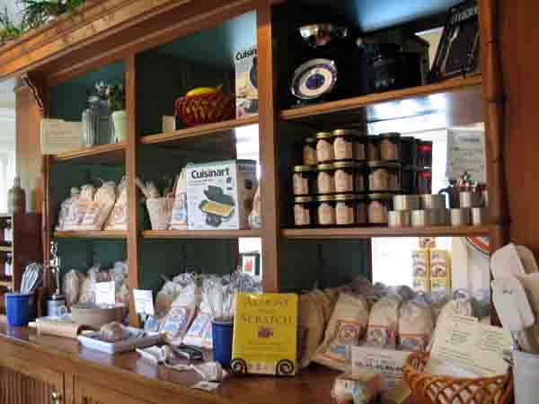 GuentherStore-061905-1144a