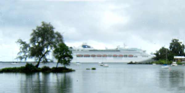 Sun Princess @ Hilo Dock