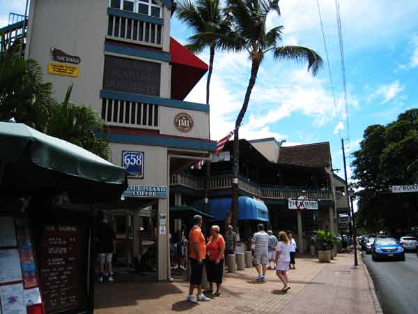 1489-LahainaShopping-07-1001-1131a