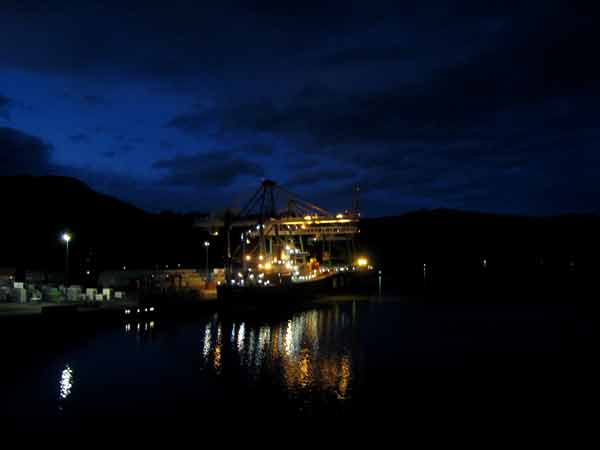 3508-FreighterLoading-071020-738p""